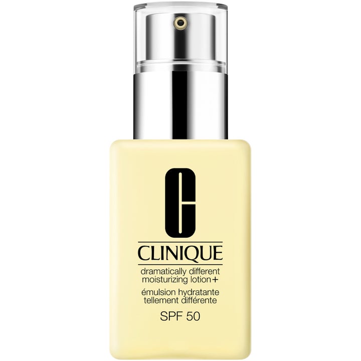 Clinique Dramatically Different Moisturizing Lotion+ SPF 50 fuktighetskrem i gul flaske med sølvfarget pumpe og klart lokk