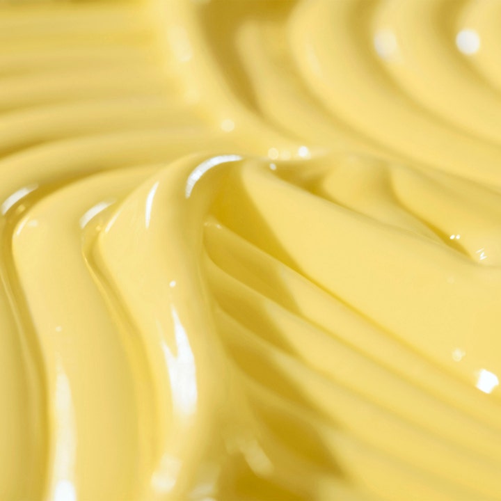 Ole Henriksen Dewtopia 5% Acid Firming Night Crème 50 ml eksfolierende nattkrem med fyldig og glansfull lysegul tekstur