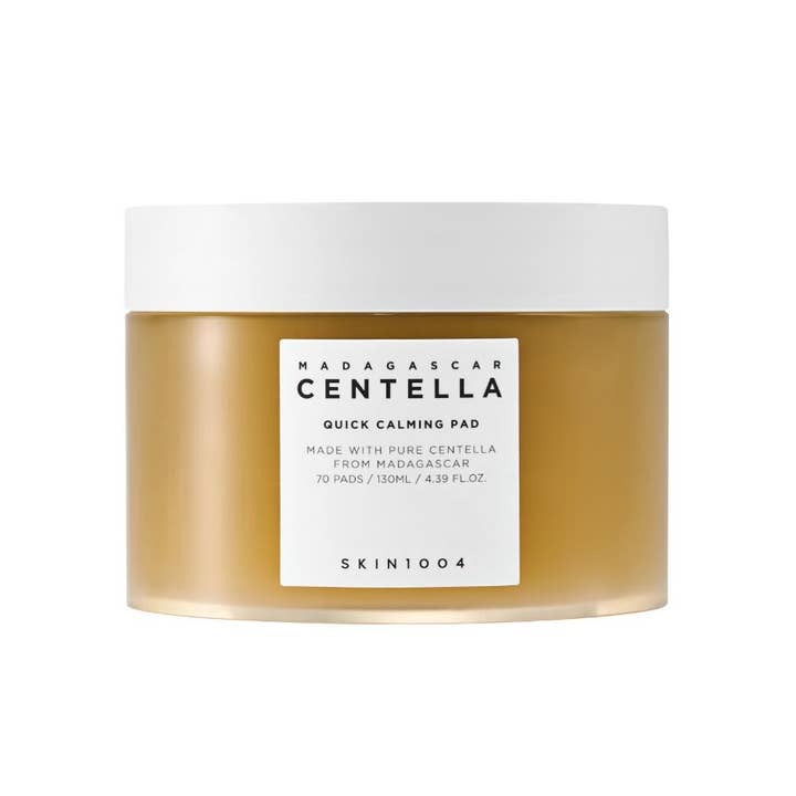 Skin1004 Madagascar Centella Quick Calming Pad 70 stk beroligende pads i en frostet brun krukke med hvitt lokk