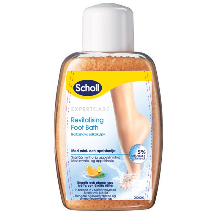 Scholl ExpertCare Revitalising Foot Bath oppfriskende fotbad med appelsinolje og oransje badesalt i klar flaske