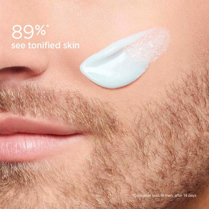 Clarins Clarins Men Energizing Gel 50 ml ansiktsgel gir tonet hud vist med lyseblå tekstur og 89% see tonified skin.