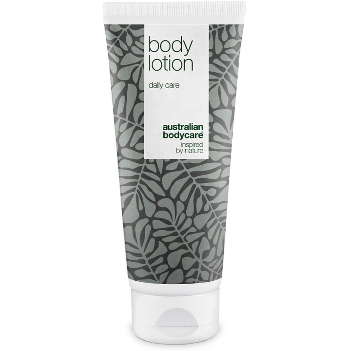 Australian Bodycare Body Lotion pleiende kroppskrem i hvit tube med grått bladmønster og hvit flippkork