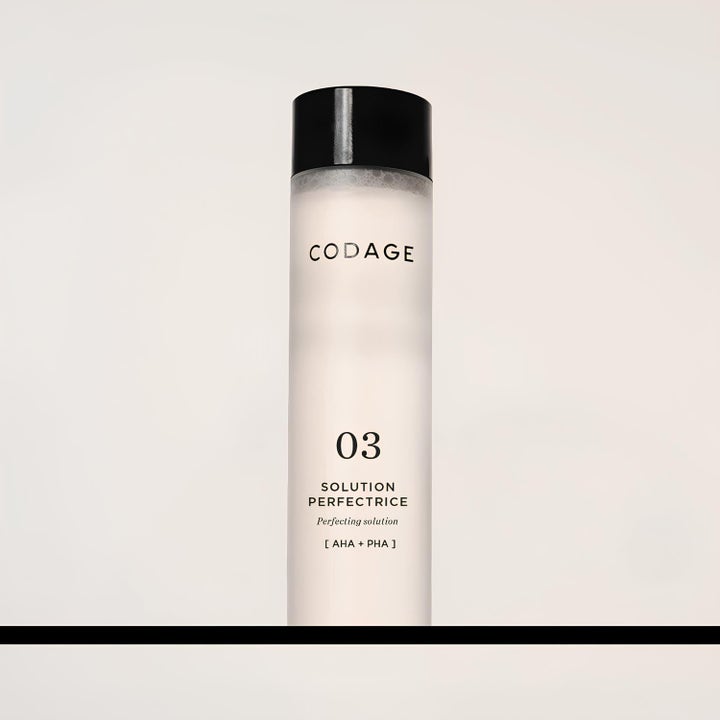 Codage Paris The Perfecting Solution N°03 150 ml eksfolierende toner med AHA og PHA i frostet flaske med sort kork