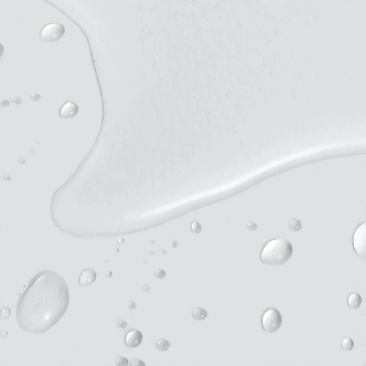 Dermalogica Retinol Clearing oil 30 ml ansiktsolje mot urenheter med en klar og lett flytende tekstur.