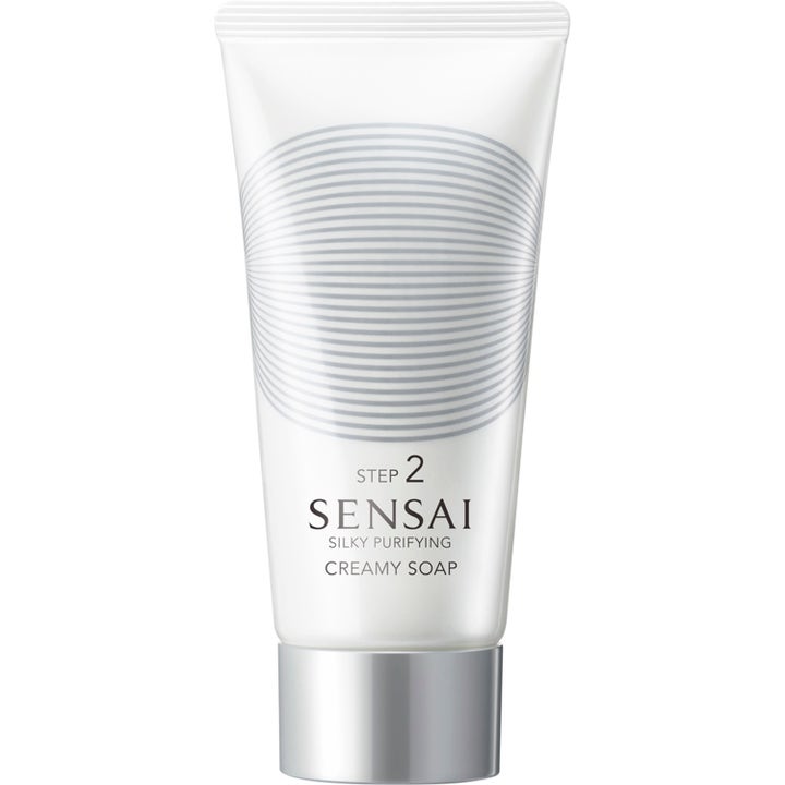 Sensai Silky Purifying Creamy Soap Step 2 150 ml ansiktsrengjøring i hvit tube med sølvkork gir en silkemyk hud