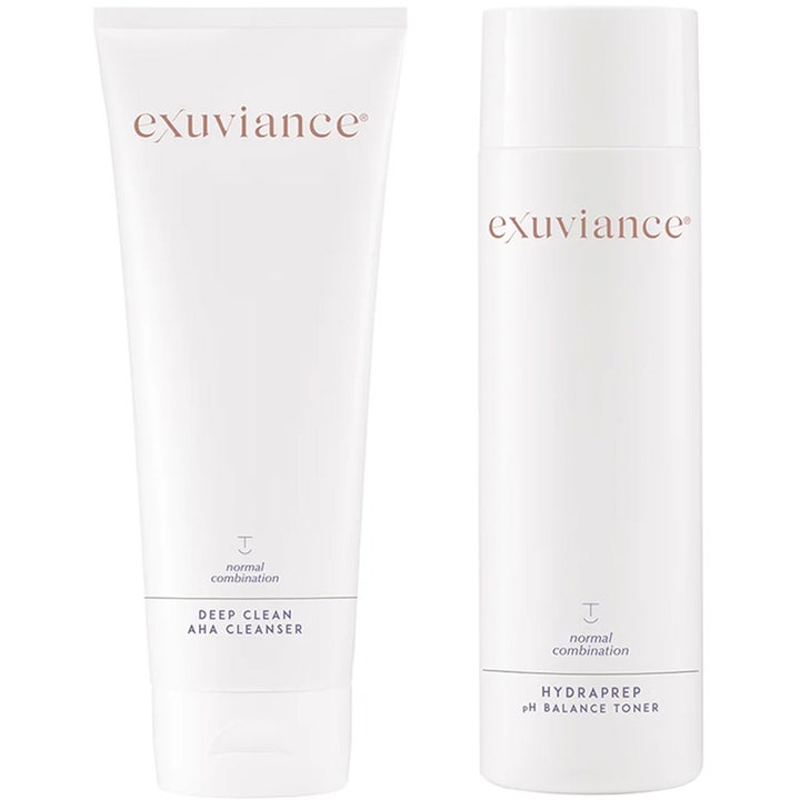 Exuviance Deep Clean AHA Cleanser og HydraPrep Toner sett med hvit tube og flaske som renser i dybden og balanserer huden.