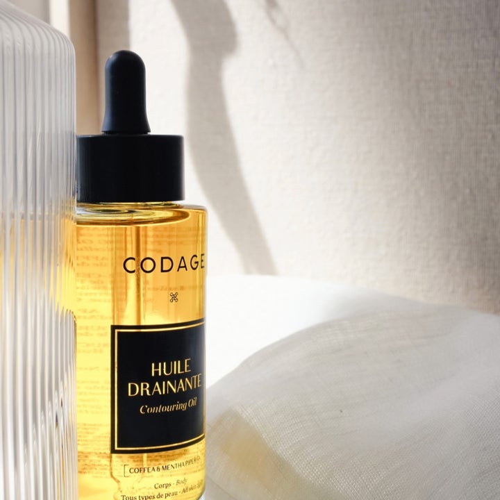 Codage Paris The Contouring Oil 100 ml oppstrammende kroppsolje i glassflaske med sort pipette og gyllen olje