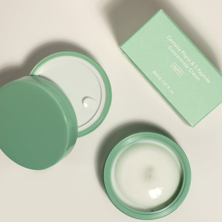 haruharu wonder Centella Phyto 5 Peptide Cream 30 ml fuktighetskrem i lysegrønn krukke og refill-eske