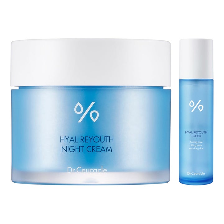 Dr. Ceuracle Hyal Reyouth Night Cream og Toner fuktighetsgivende hudpleie i frostet blå krukke og flaske med hvite lokk