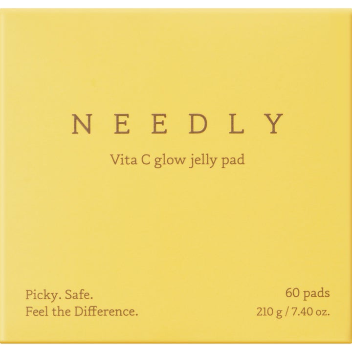 NEEDLY Vita C Glow Jelly Pad 60 stk ansiktspads i gul eske som gir huden glød med vitamin C