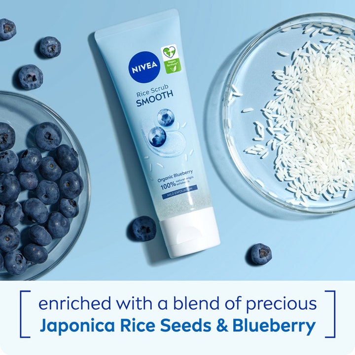 NIVEA Rice Scrub Smooth 75 ml ansiktsskrubb med blåbær og risfrø som gir en glatt og fornyet hud
