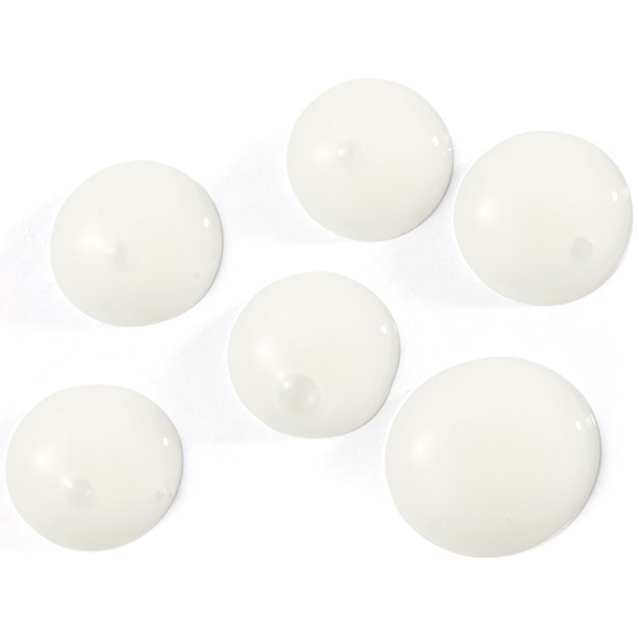 The INKEY List Ceramide Serum 30 ml fuktighetsgivende serum med seks dråper hvit og melkeaktig tekstur