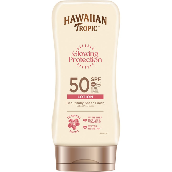 Hawaiian Tropic Glowing Protection SPF 50 solkrem gir glød og beskyttelse i en beige plastflaske med bronsefarget kork.
