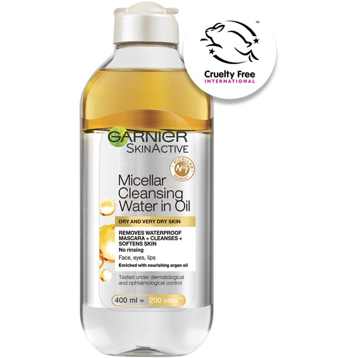 Garnier Skin Active Micellar Cleansing Water in Oil 400 ml sminkefjerner med gyllen arganolje i klar flaske.