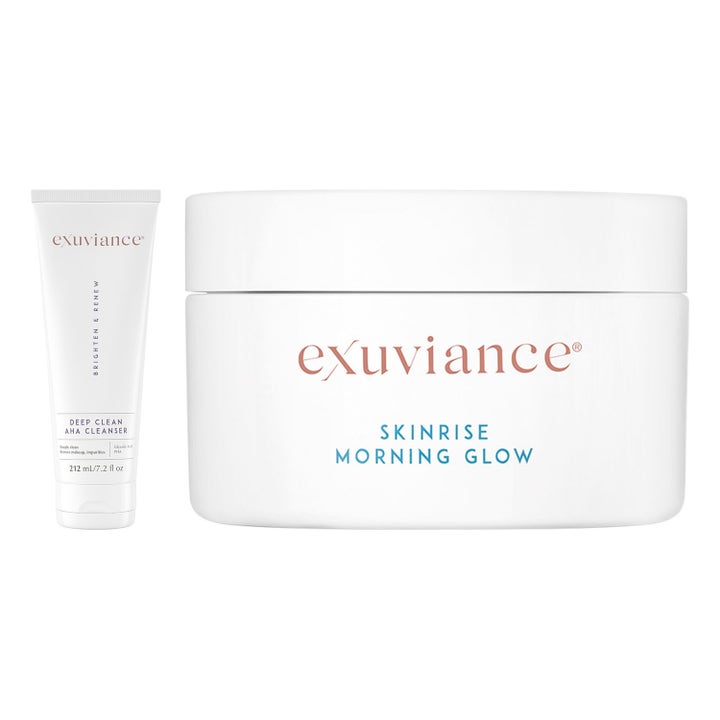 Exuviance Deep Clean AHA Cleanser 212 ml og SkinRise Morning Glow ansiktspleie i hvit tube og krukke som gir glød.