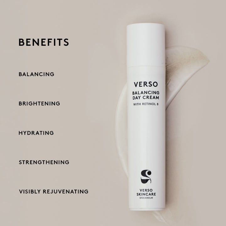 Verso Balancing Day Cream 50 ml balanserende dagkrem i hvit pumpeflaske med kremet tekstur og Retinol 8
