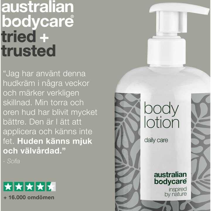 Australian Bodycare Body Lotion Tea Tree Oil 500 ml gir pleie i hvit pumpeflaske med kundeanmeldelse og stjerner.