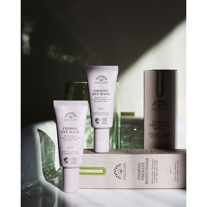 Rudolph Care Firming Eye Mask Leave On 20 ml oppstrammende øyemaske i lys lilla tube som gir fuktighet i naturlig lys