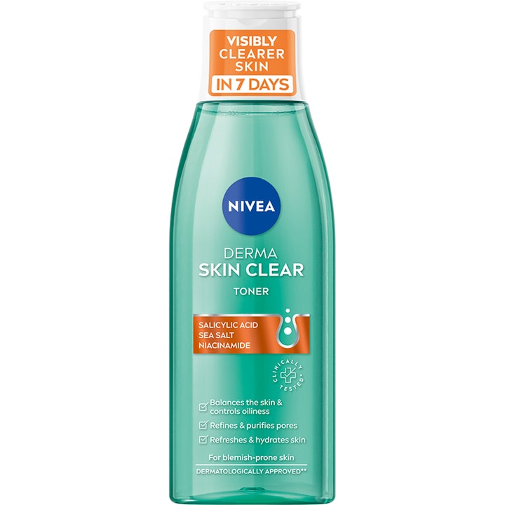 Nivea Derma Skin Clear Toner 200ml ansiktsvann for uren hud i turkis plastflaske med hvit kork.