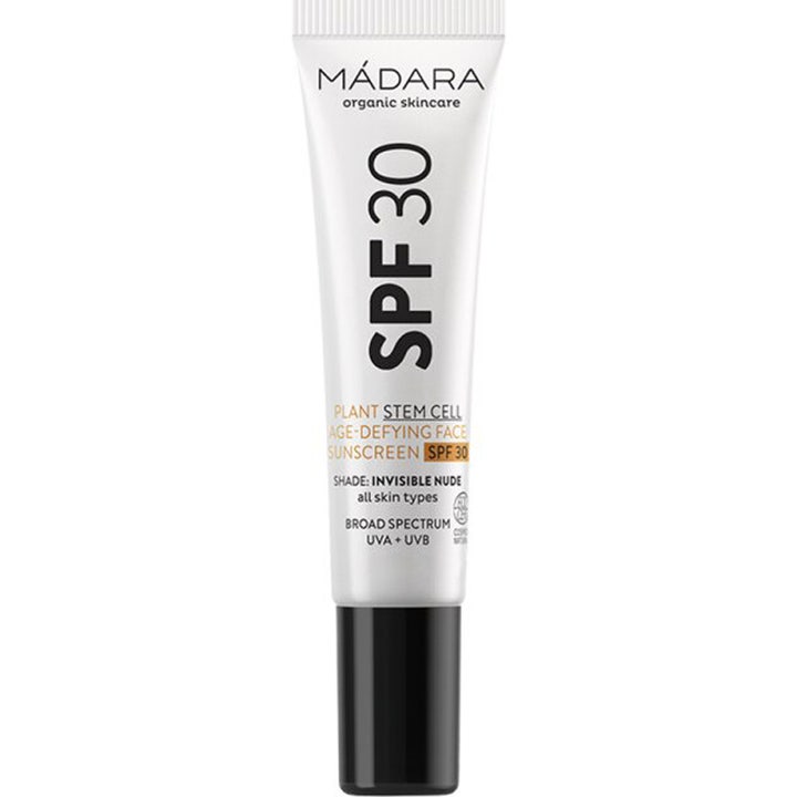 Mádara Plant Stem Cell Age-Defying Face Sunscreen SPF 30 antialdrende solkrem i hvit tube med sort kork og stor tekst.