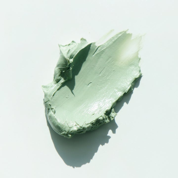Dr. Ceuracle Jeju Matcha Clay Mask 115 g rensende ansiktsmaske med en kremet lysegrønn leiretekstur