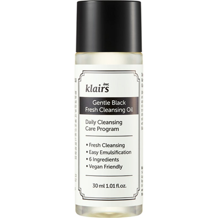 Klairs Gentle Black Fresh Cleansing Oil 30 ml vegansk ansiktsolje i en klar plastflaske med sort lokk