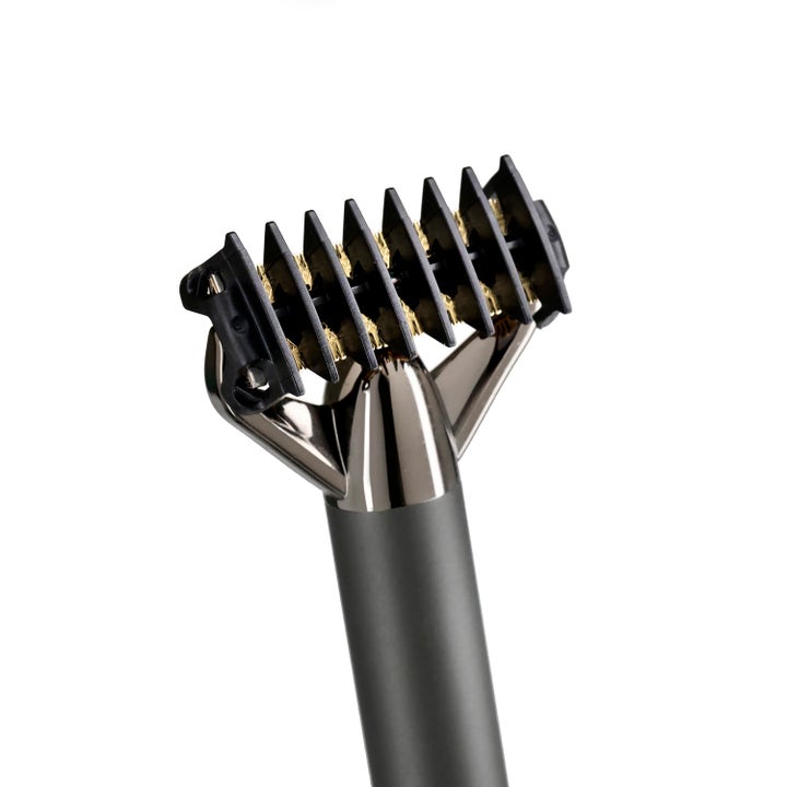 BaByliss Super X Metal X Blade Black 1 stk skjeggtrimmer gir presis trim med sort trimmerhode og gullfargede blader