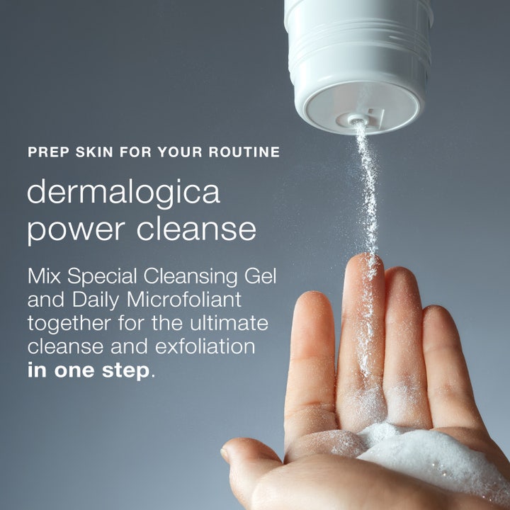 Dermalogica Special Cleansing Gel 250 ml rengjøringsgel med en klar og boblende konsistens vist i et strøket mønster