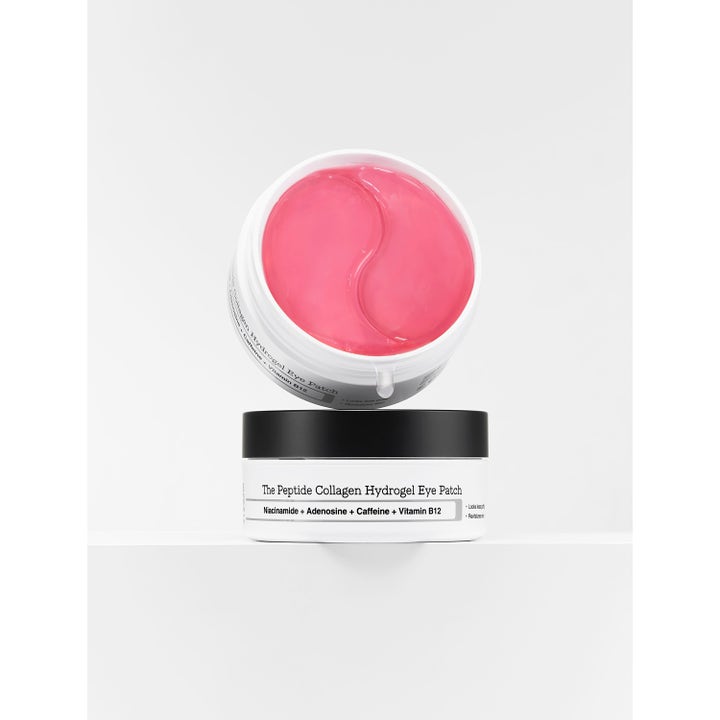 COSRX The Peptide Collagen Hydrogel Eye Patch 60 stk øyemasker med niacinamid viser klare rosa gel-lapper i hvit krukke.