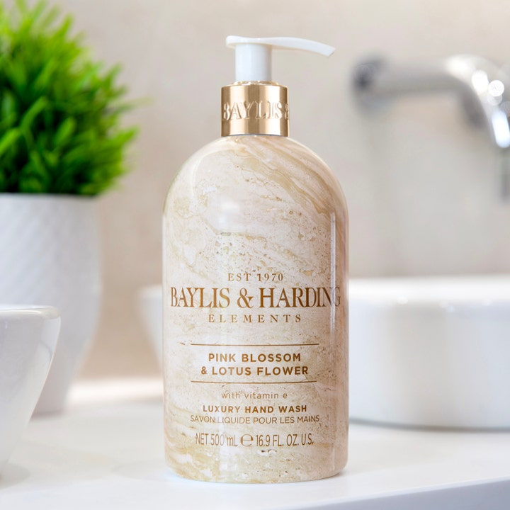 Baylis & Harding Elements Pink Blossom & Lotus Flower 500 ml luksuriøs håndsåpe med vitamin e i marmormønstret pumpeflaske