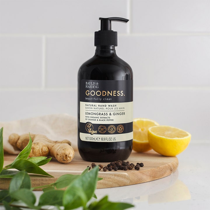 Baylis & Harding Goodness Hand Wash 500 ml vegansk håndsåpe i mørk pumpeflaske med fersk ingefær og sitron