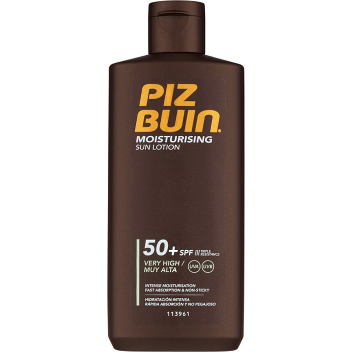 Piz Buin Moisturising Sun Lotion SPF 50+ fuktighetsgivende solbeskyttelse i brun plastflaske med gul logo.