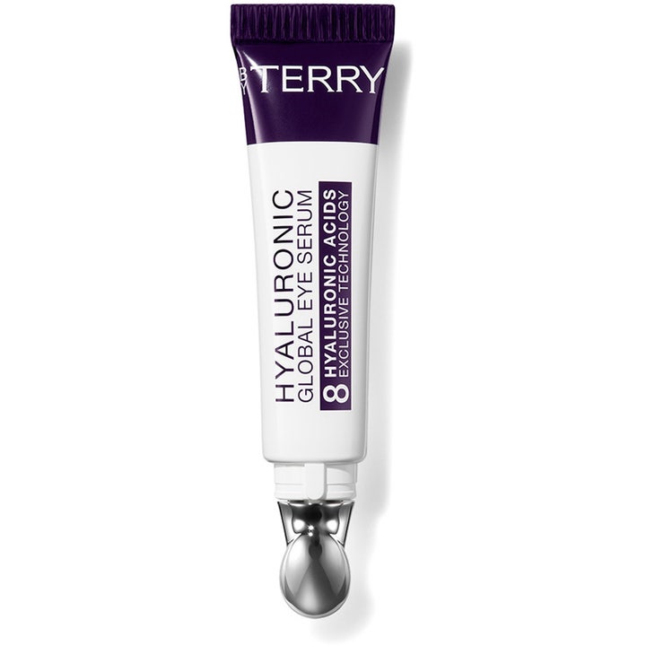 By Terry Hyaluronic Global Eye Serum 15 ml fuktighetsgivende øyeserum i hvit tube med metallapplikator