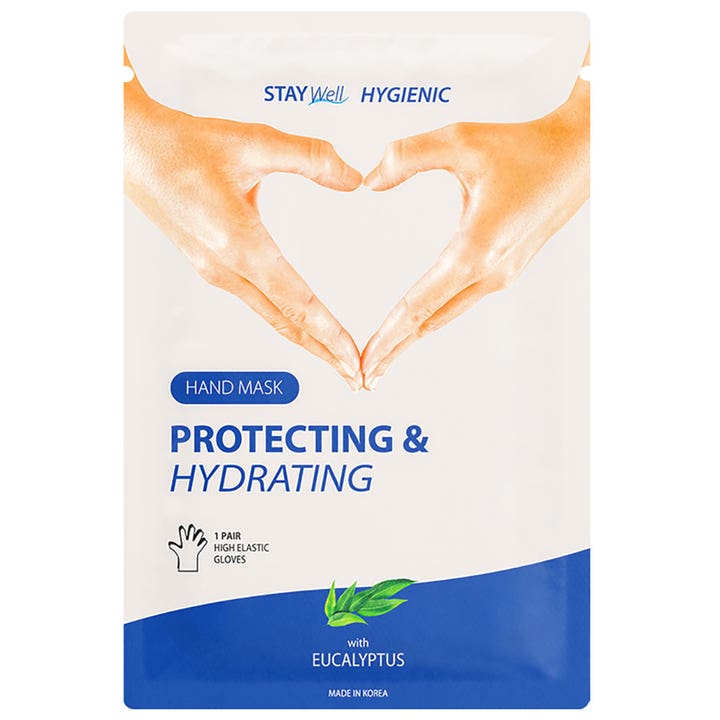 Stay Well Protecting & Hydrating Hand Mask 1 par pleiende håndmaske i hvit og blå sachet med hender som et hjerte.
