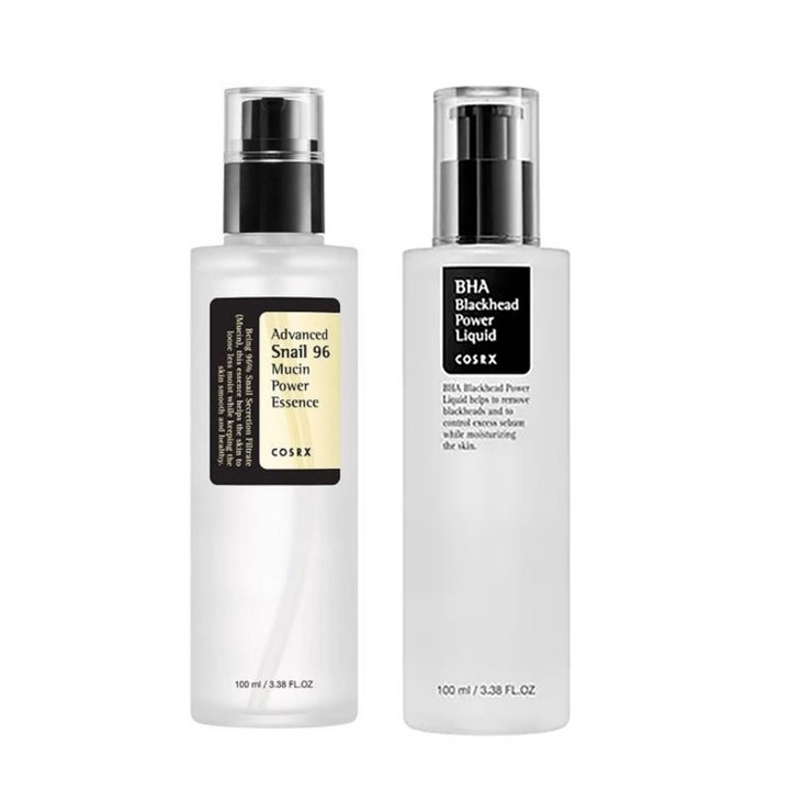 COSRX Advanced Snail 96 Mucin og BHA Blackhead Power Liquid 100 ml duo i frostede pumpeflasker som gir glød.