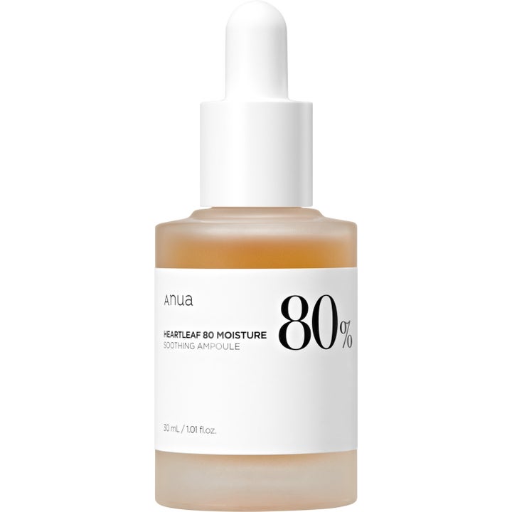 Anua Heartleaf 80 Moisture Soothing Ampoule 30 ml beroligende serum i frostet glassflaske med hvit pipette.