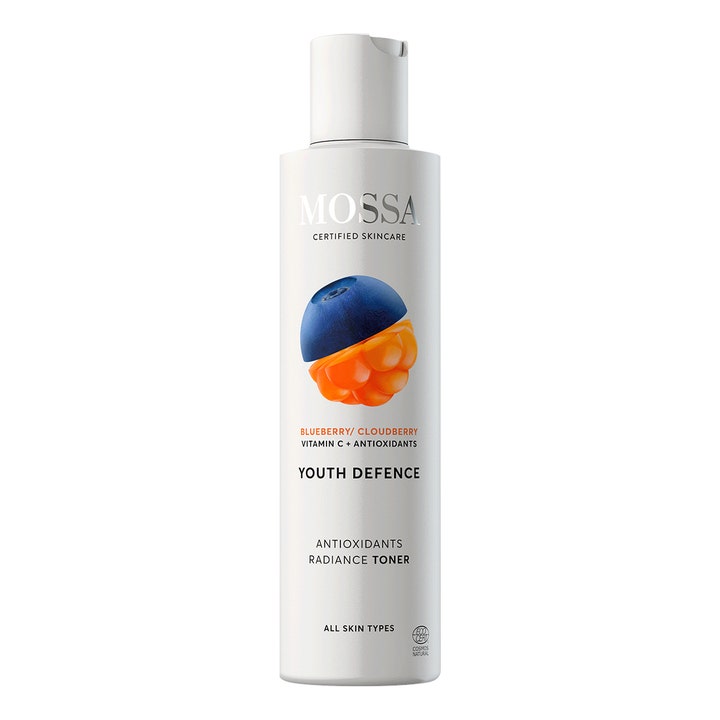 MOSSA Youth Defence Radiance Toner 200 ml gir glød med vitamin C i hvit flaske med bærillustrasjon.