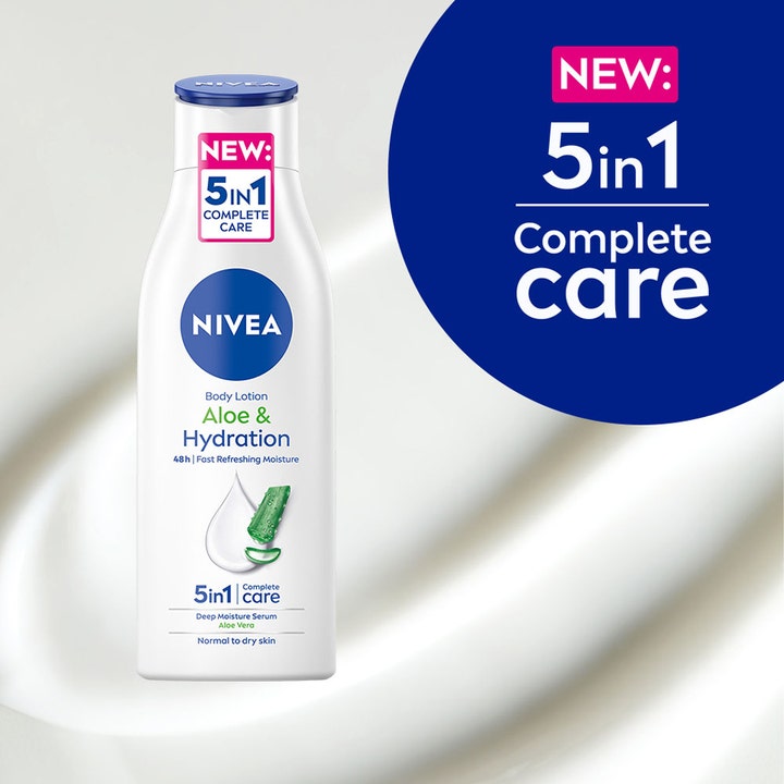 NIVEA Aloe &amp; Hydration Body Lotion 250 ml fuktighetsgivende krem i hvit flaske med aloe vera og 5in1-logo