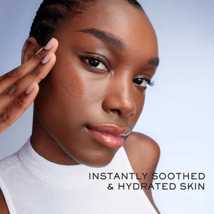 Lancôme Génifique Ultimate Serum 50 ml styrkende ansiktsserum i mørkeblå glassflaske med betaglukan og hyaluronsyre.
