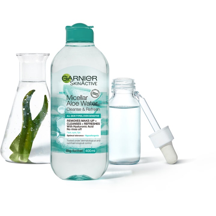 Garnier Micellar Aloe Cleansing Water 400 ml fuktighetsgivende micellærvann med aloe vera og hyaluronsyre ved en pipette