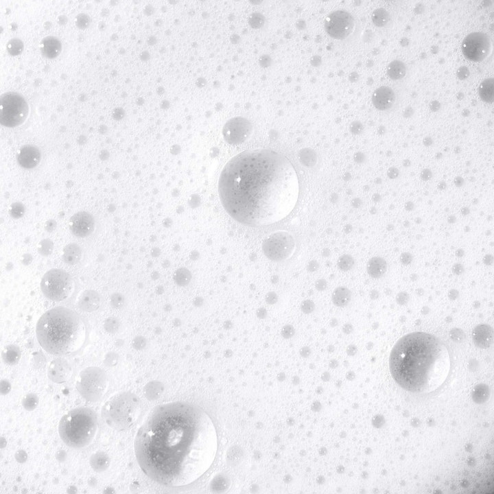 Dermalogica Breakout Clearing Foaming Wash 295 ml ansiktsrens mot urenheter med luftig hvitt skum og bobler