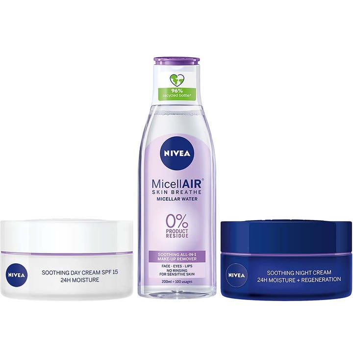 Nivea Soothing hudpleiesett med dagkrem nattkrem og 200ml micellærvann i hvite og blå krukker og klar flaske