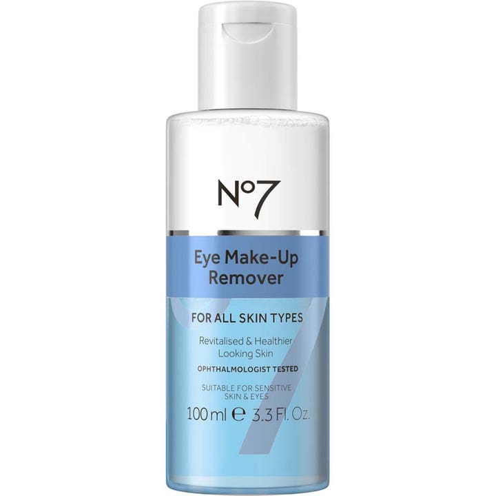 No7 Eye Make-Up Remover 100 ml for alle hudtyper er en tofaset sminkefjerner i klar plastflaske.