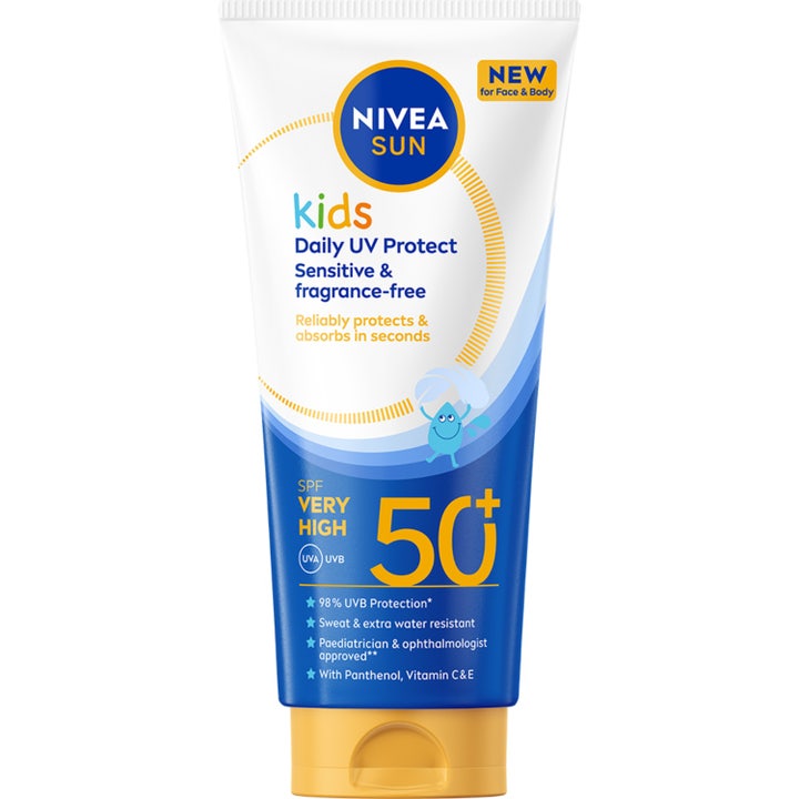 Nivea Sun Kids Daily UV Protect Sensitive solkrem SPF 50+ gir meget høy beskyttelse i hvit og blå tube med gul kork