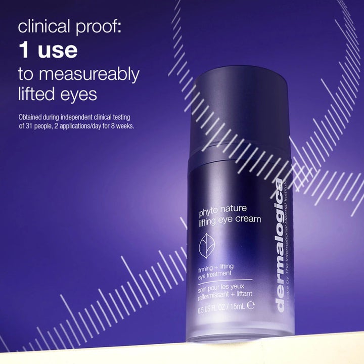 Dermalogica Phyto Nature Lifting Eye Cream 15 ml oppstrammende øyekrem i lilla flaske som gir et synlig løft.