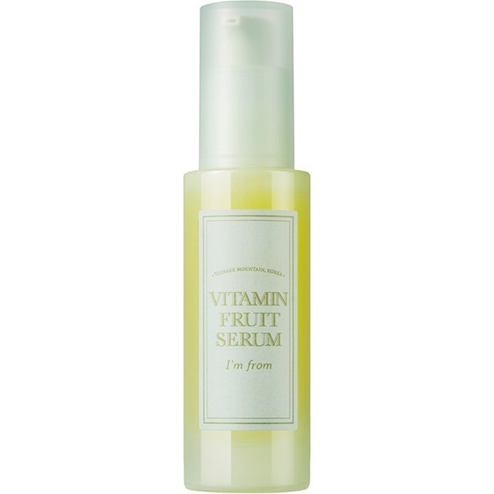 I'm From Vitamin Fruit Serum 30 ml glødgivende ansiktsserum i frostet glassflaske med gul væske.