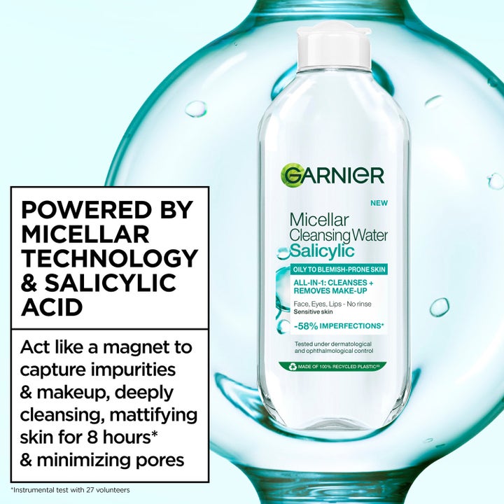 Garnier Micellar Cleansing Water Salicylic 400 ml ansiktsrens som motvirker urenheter foran en stor vanndråpe
