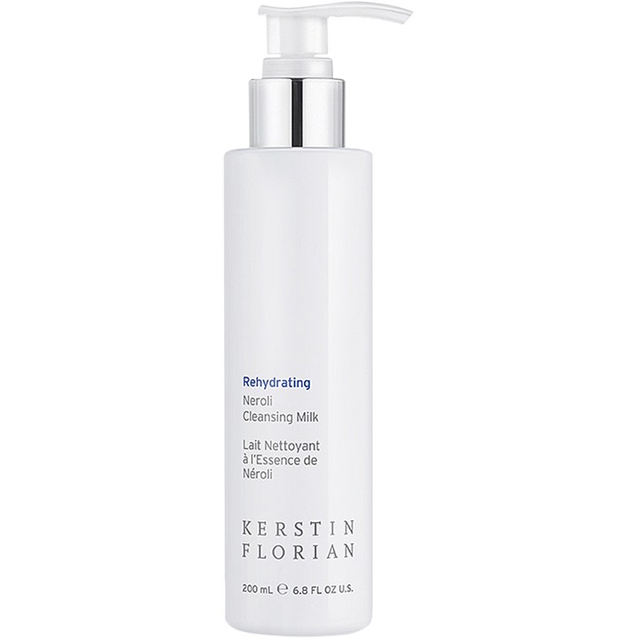 Kerstin Florian Rehydrating Neroli Cleansing Milk 200 ml fuktighetsgivende rensemelk på hvit flaske med sølvfarget pumpe.
