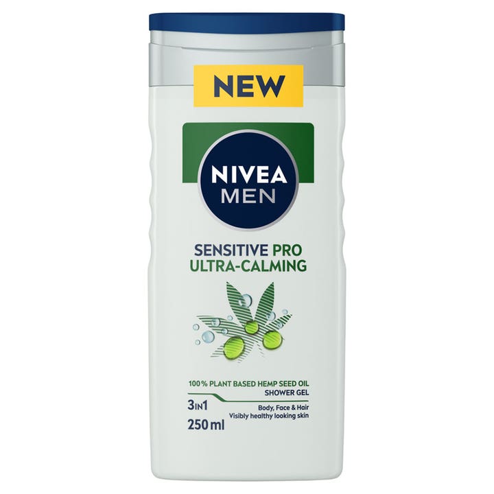 Nivea Men Sensitive Pro Ultra-Calming 250 ml dusjsåpe med hampfrøolje i hvit flaske med blå kork og grønne detaljer.