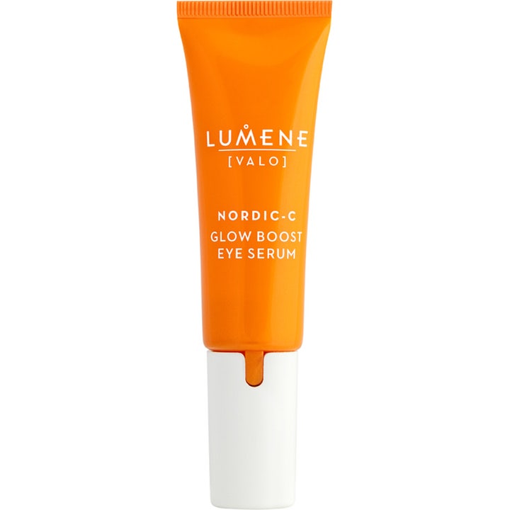 Lumene Nordic-C Glow Boost Eye Serum 10ml glødgivende øyeserum i en klar oransje tube med hvit kork.
